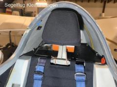 Twin-Astir mit Cobra-Anhänger