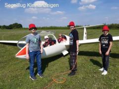 Twin Astir mit Transponder und Anhänger