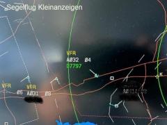 Twin Astir mit Transponder und Anhänger
