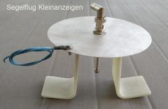Transponder antenna with bracket
