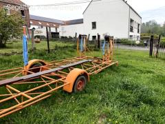 Open trailer for two-seat oldtimer or glider with a wide fuselage