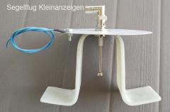 Transponder antenna with bracket