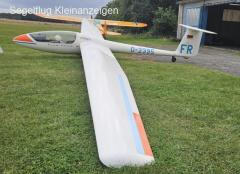 Club Astir II mit geschl. Anhänger und Transponder