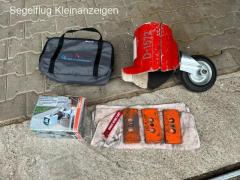 DG300 mit 3000h Kontrolle und Klappdachanhänger