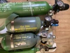 O2 oxygen Botles and Mask and Exhaust fur grob motor 